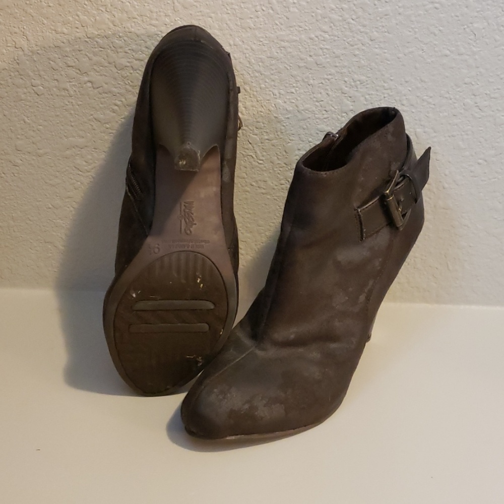 Mossimo Booties - Picture 2 of 6